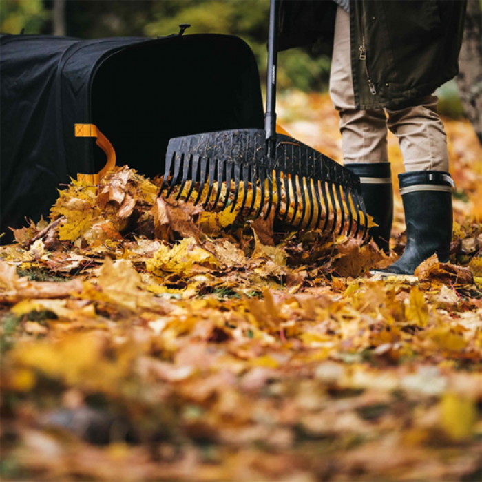 Τσουγκράνα φύλλων Solid L FISKARS 135016102