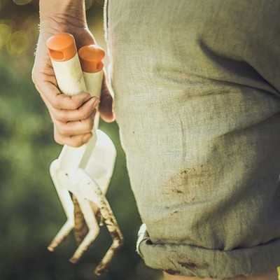 Φτυαράκι χειρός φαρδύ λευκό  FISKARS 102732102