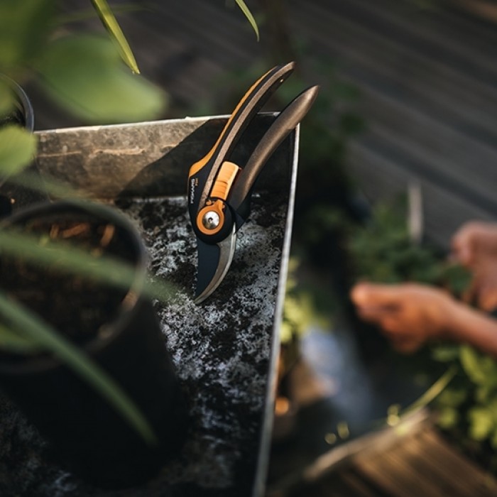 Κλαδευτήρι Plus™ Bypass P541 FISKARS 111116102