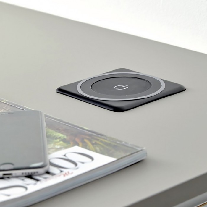 Πρίζα Automatick SFL Μαύρη αυτόματη ασύρματης φόρτισης QI + 2 Sockets + 2 USB 0244-0066