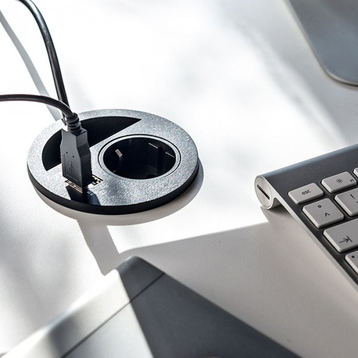 Πρίζα Γραφείου Ø80 mm Μαύρη με 2 θύρες USB και μια πρίζα Σούκο Emuca Circle 80 5048414