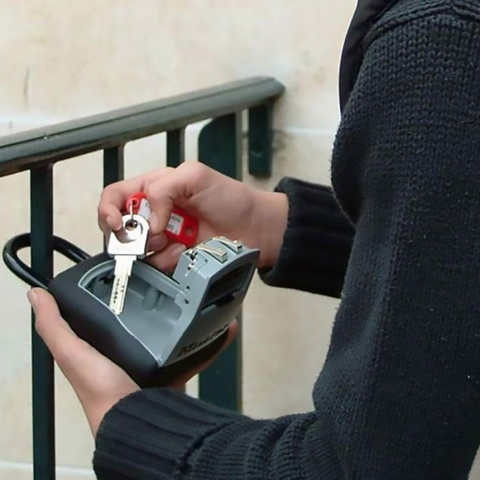 Κλειδοθήκη-Λουκέτο με Συνδυασμό 4 ψηφίων Select Access MasterLock 5400EURD Μαύρο/Ασημί 15,7 x 9 x 4cm 540000112