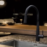 Μπαταρία Κουζίνας Artemis Longevita  308 με ντουζ σε χρώμα Μαύρο ματ