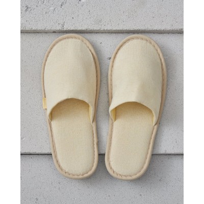 Εκρού Κλειστές Υφασμάτινες Οικολογικές Παντόφλες Ξενοδοχείου Maeve One Size (30x12cm) Εκρού