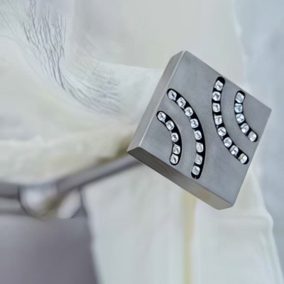 Αμπράζ συγκράτησης κουρτίνας Anartisi Αslanis PLEASURE με Κρύσταλλα Swarovski σε χρώμα ΝΙΚΕΛ ΣΑΤΙΝΕ (NICKEL SATINED)