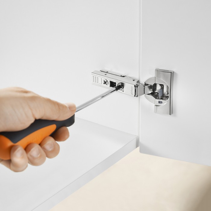 Μεντεσές BLUM CLIP TOP Expando με ενσωματωμένο φρένο 107° Ίσιος με πάτημα 16mm και έκκεντρο τακάκι σταυρό expando επινικελωμένος 75B158E