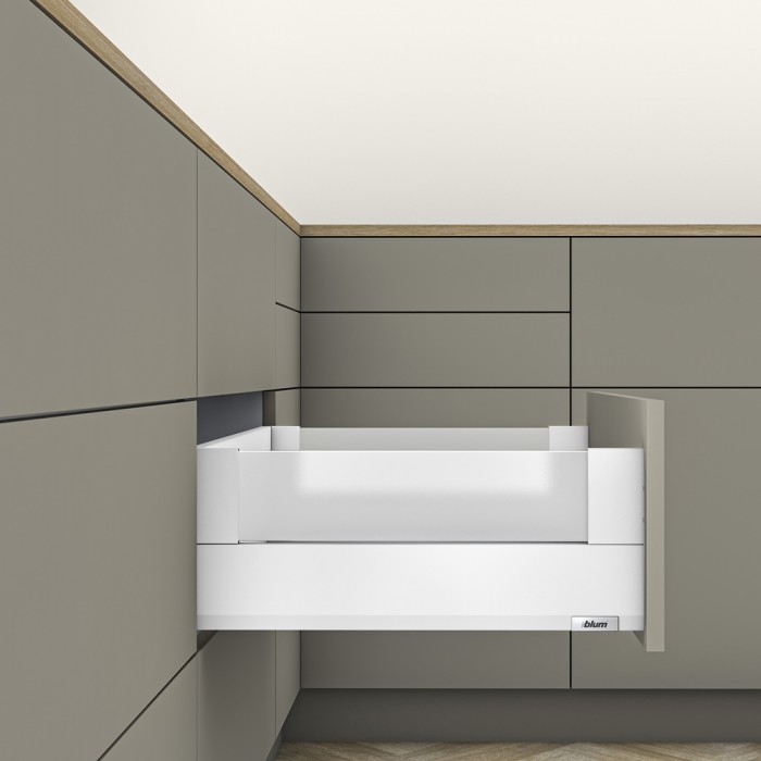 Μεταλλικό καλάθι Blum MerivoBox Αρθρωτό -E- με BOXCOVER (υποδοχές Γυαλιού ή Μελαμίνης 8mm) με ύψος 20.9cm και Βάθος 50cm και αντοχή φορτίου 40 kg σε χρώμα Λευκό (White Satine)