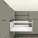 Μεταλλικό καλάθι Blum MerivoBox Αρθρωτό -E- με βέργα γκάλερι με ύψος 20.9cm και Βάθος 50cm και αντοχή φορτίου 40 kg σε χρώμα Λευκό (White Satine)