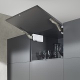 Σύστημα ανύψωσης για Πορτάκια Χωρίς Πόμολο Blum Aventos HK Top με Tip-On σε χρώμα Silk White