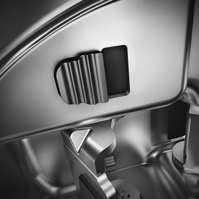 Μεντεσές BLUM CLIP TOP Βιδωτός 107° με ενσωματωμένο φρένο Ίσιος με πάτημα 16mm 75B1550 και Έκκεντρο Τακάκι Βιδωτό 173H7100 επινικελωμένο