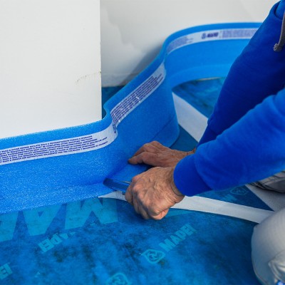 Αυτοκόλλητη Ελαστική Ταινία από Αφρώδες Πολυαιθυλένιο για Ηχομόνωση και Αποσύνδεση Τσιμεντοκονιών MAPEI MAPESILENT BAND R 50/160 50m