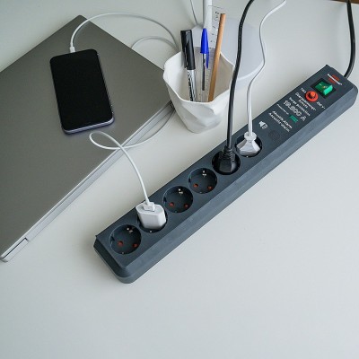 Πολύμπριζο 6 Θέσεων με Προστασία από Υπέρταση και Ακουστικό Προειδοποιητικό Σήμα - Διακόπτης και 3m Καλώδιο Secure-Tec Power Strip 6 brennenstuhl® 