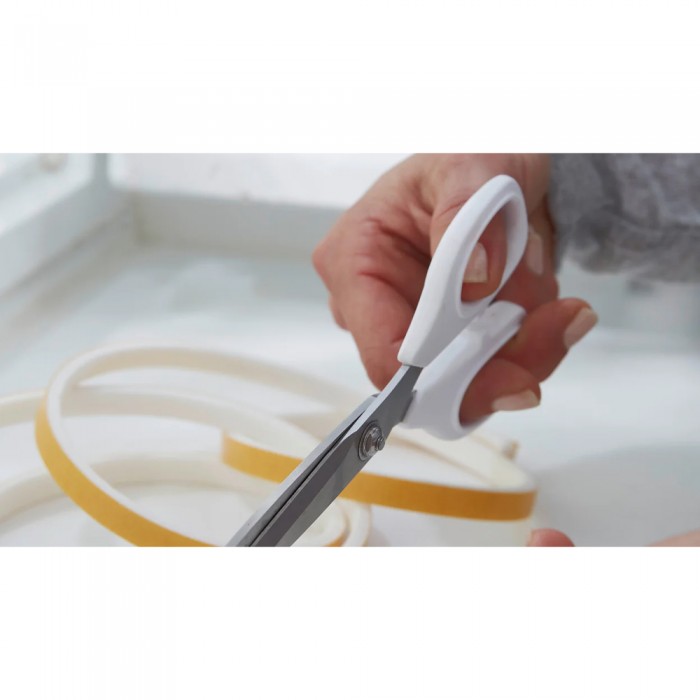 Aυτοκόλλητη Στεγανοποιητική Ταινία Παραθύρων και Πορτών Τesamoll® UNIVERSAL 10mx2.5cm Λευκή 05456-00101