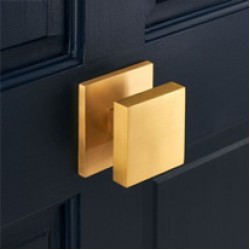 Μπούλ εξώπορτας