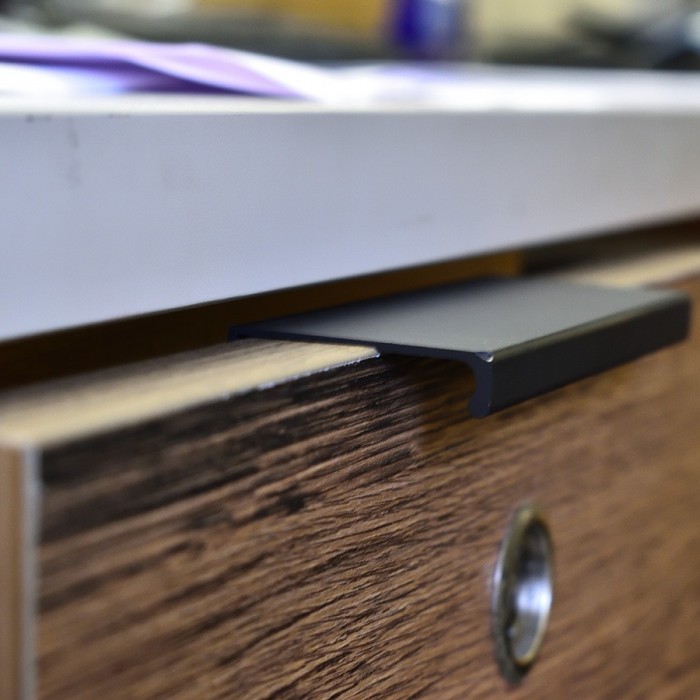 Λαβή επίπλου Χωνευτή Varial 1008 Μαύρο Ματ