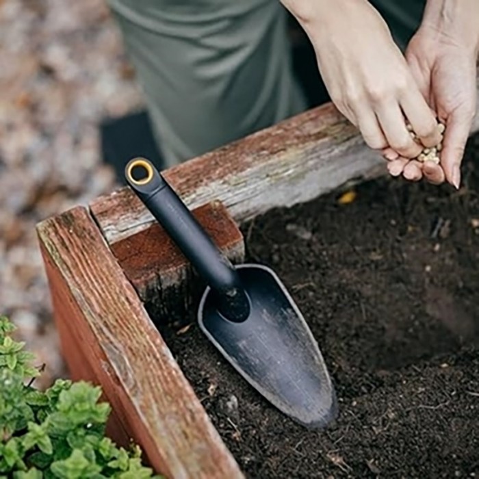 Φτυαράκι Solid  28,2 cm FISKARS 705754102