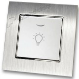 Μπουτόν Kλιμακοστασίου H series Λευκό με Λυχνία LED 220/240V και Πλαίσιο Ασημί Μεταλλικό LINEME 50-00107-1_50-00121-18