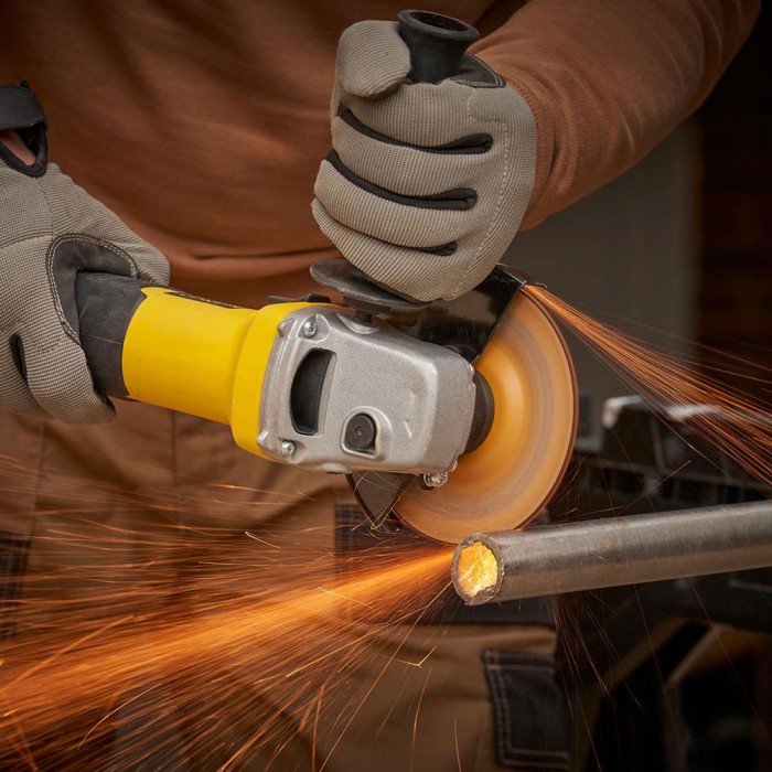 Ηλεκτρικός Γωνιακός Τροχός Ρυθμιζόμενος 1100W 125ΜΜ Stanley FMEG225VS