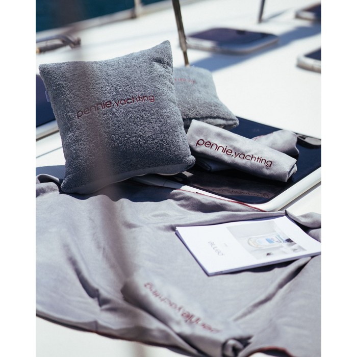 Αθλητική Πετσέτα Γυμναστηρίου σε 4 Αποχρώσεις Survivor Μπάνιου | 75x150cm Γκρι