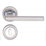 Πόμολα πόρτας χειρολαβή με ροζέτα art 103